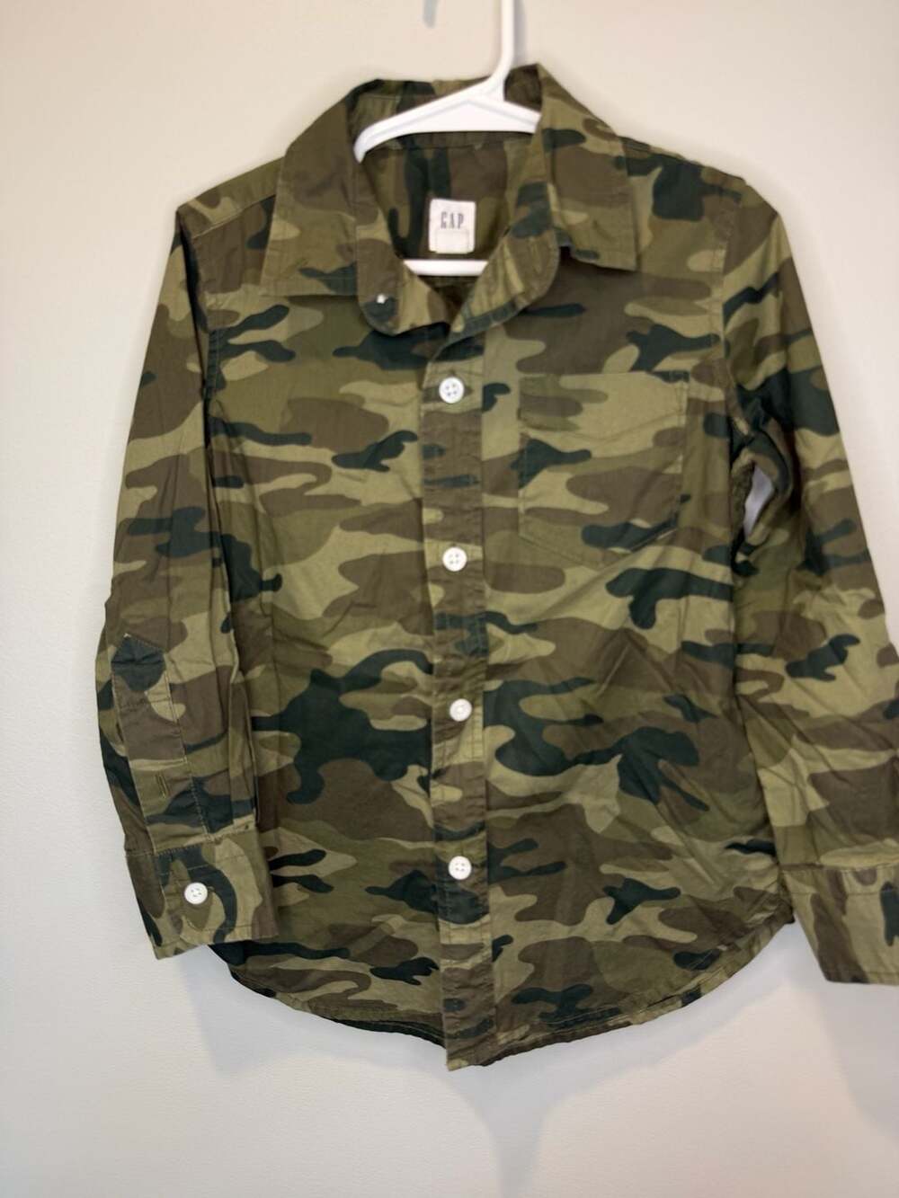 Gap Kids Camouflage Button-Up Shirt Size XS Regular Green